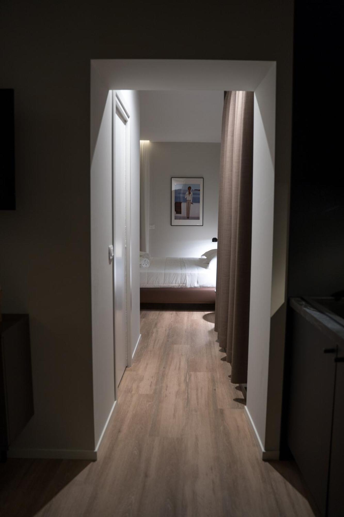 Palazzo Bellocchi - Suites & Apartments Bríndisi Habitación foto
